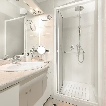 Rismondo 89 - 90m Piazza Roma *