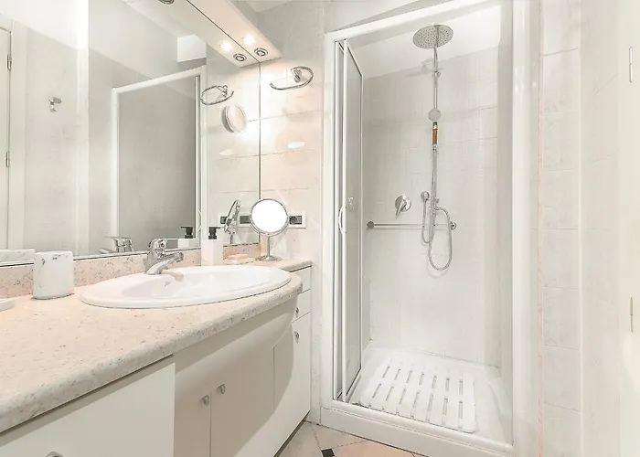 Rismondo 89 - 90m Piazza Roma *